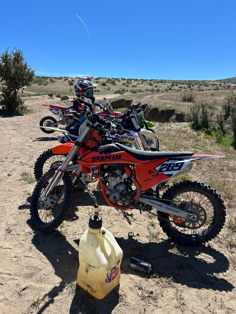 BRAPFAM bikes lined up at Moon Rocks OHV